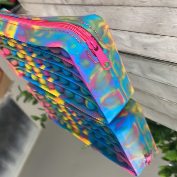 🌈Pop It Fidget Toy Pencil Case - Picture 3 of 5